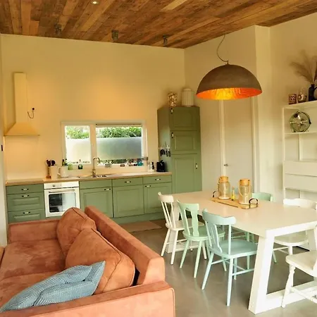 펜션 Vakantiewoning Nabij Zandstrand Vp026 우도르프